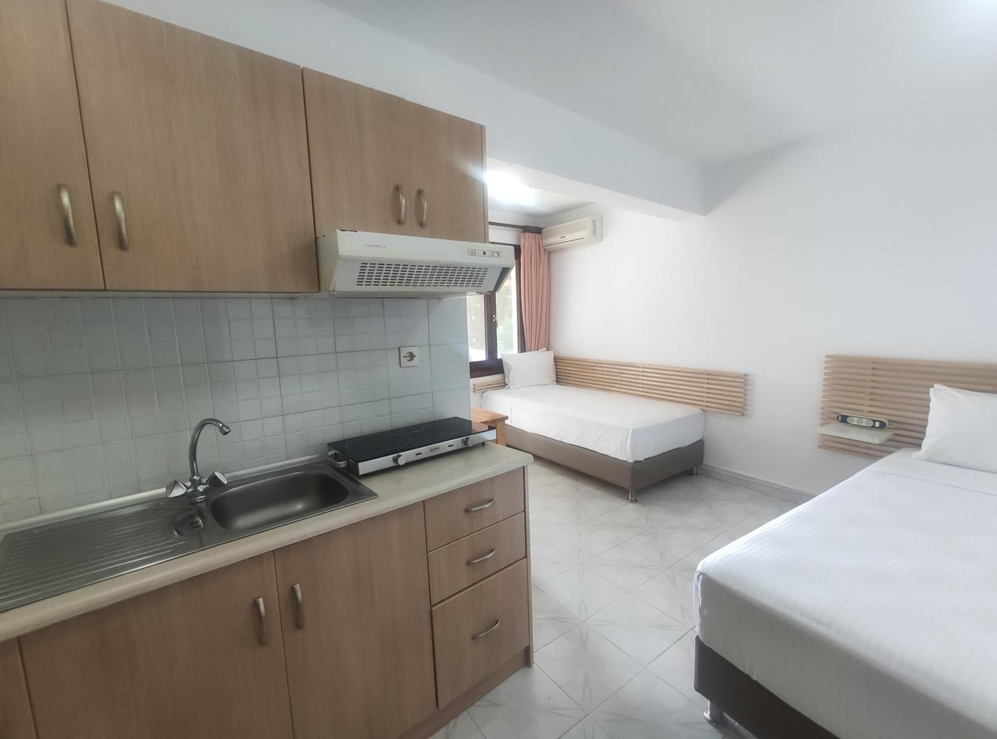 Thin Alos Apartment Neos Marmaras